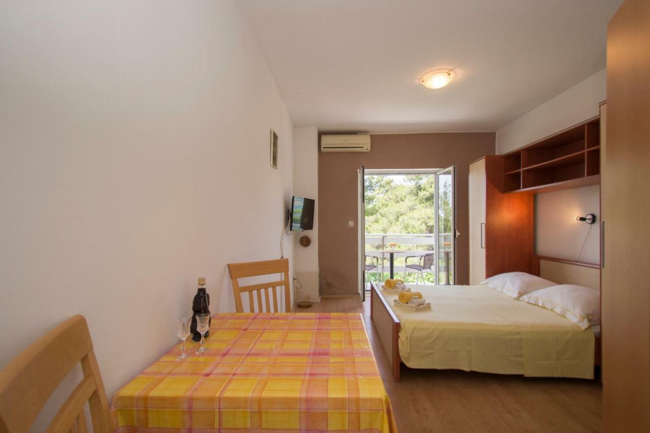 Vita Apartments Zrnovo Eksteriør bilde