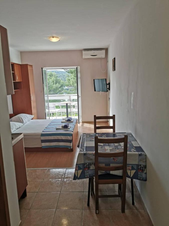 Vita Apartments Zrnovo Eksteriør bilde